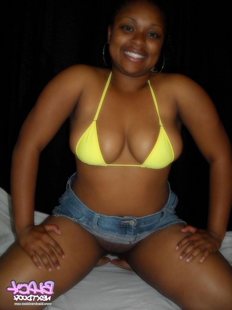 10P Nice young babe is sweet like chocolate