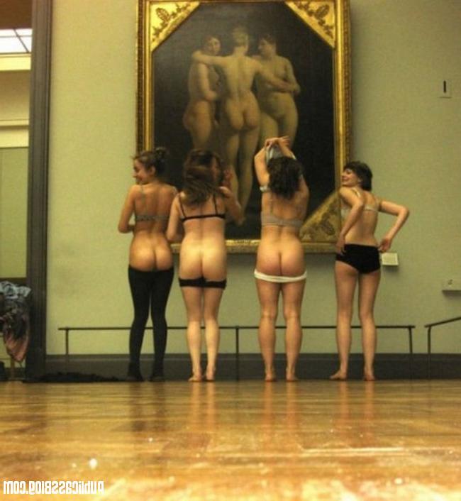 15P Naked gfs are posing and playing outdoors