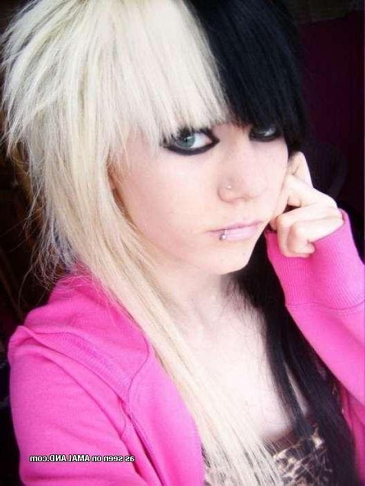 12P Nice steamy compilation of sultry punk honeys