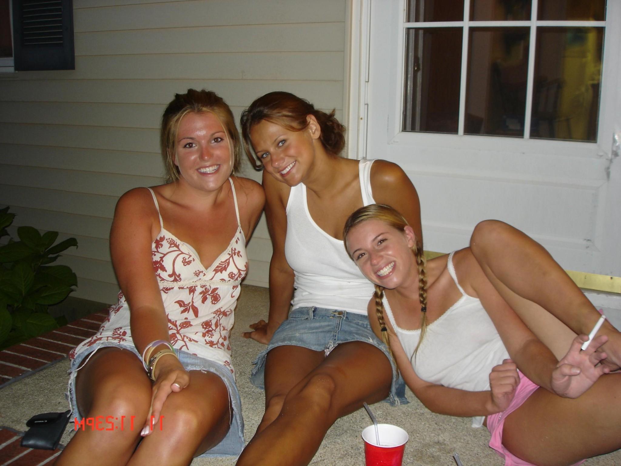 15P Real college party girlfriends fucking