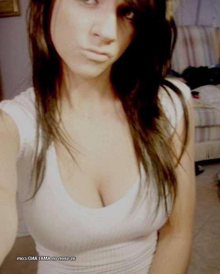 12P Nice pic compilation of lovely amateur babes selfshooting