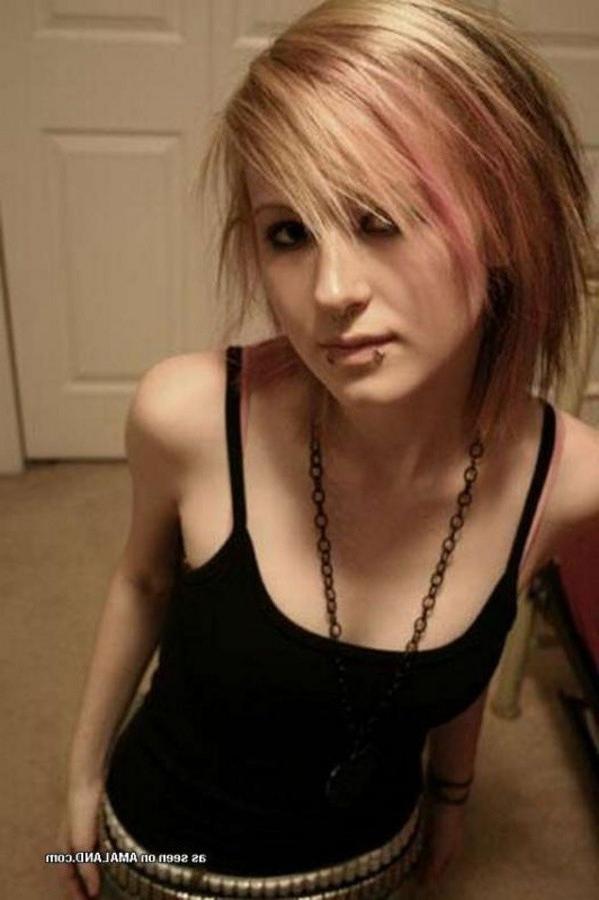 12P Nice pic compilation of lovely amateur babes selfshooting