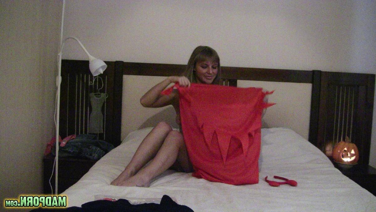 11P Hot halloween babe dressed up as a devil sucks her man's cock