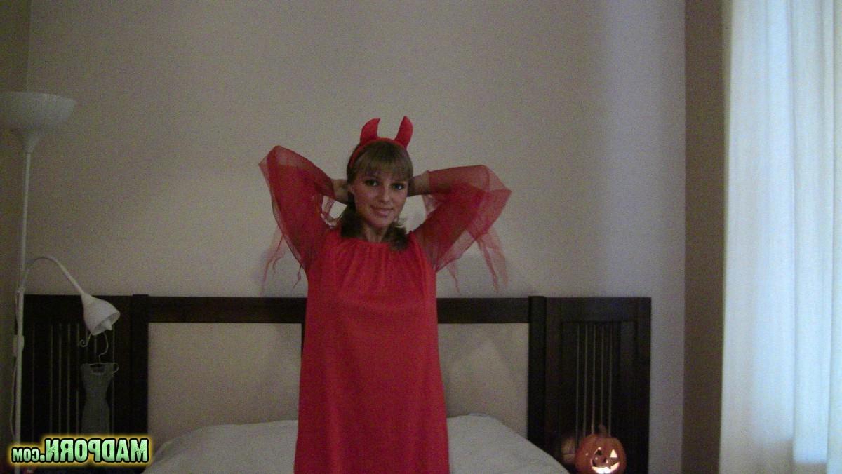 11P Hot halloween babe dressed up as a devil sucks her man's cock