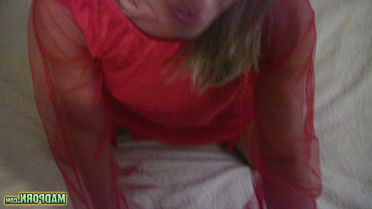 11P Hot halloween babe dressed up as a devil sucks her man's cock