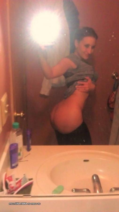12P Compilation of sexy amateur babes selfshooting at home