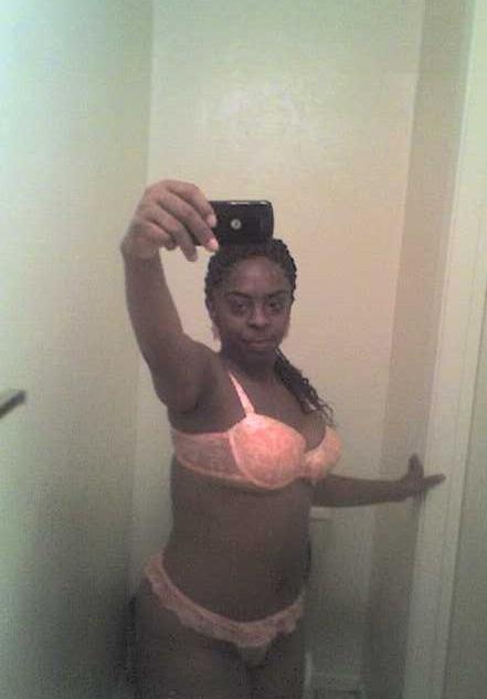 12P Photo compilation of sexy ebony selfpic babes