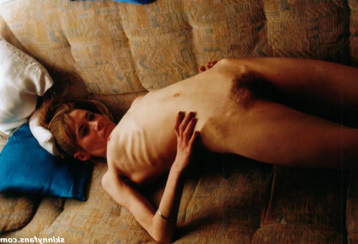 16P A skinny girl posing naked for food