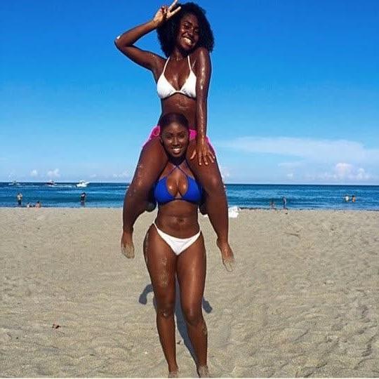 14P Amateur ebony bombshells tease on cam by displaying their hot cu