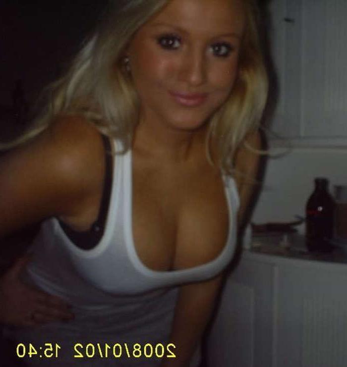 10P Picture compilation of big-tittied hot chicks