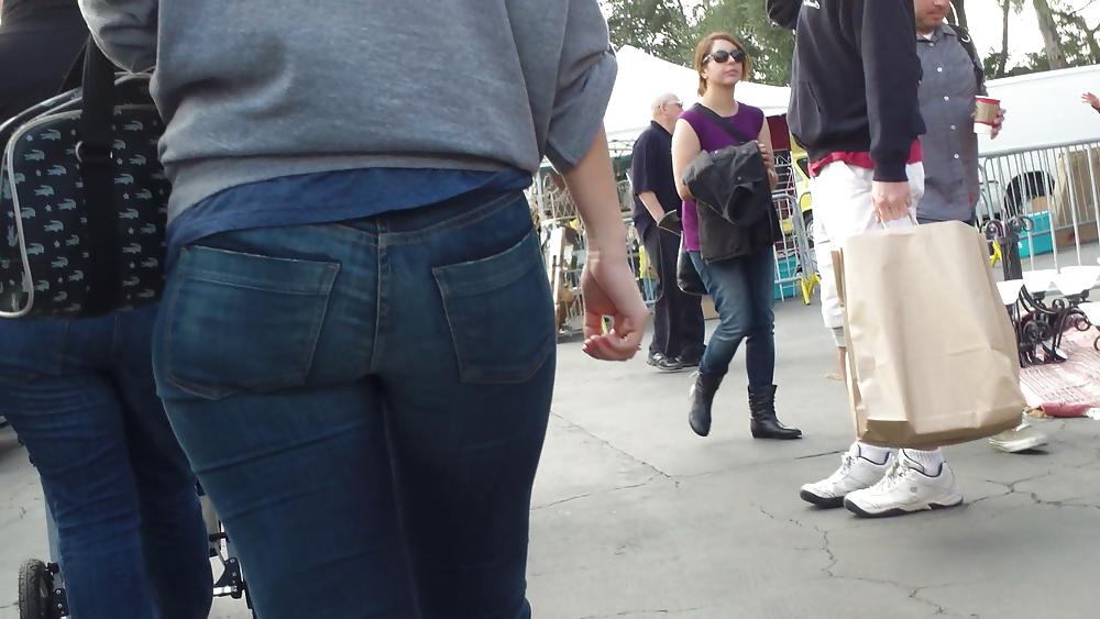 25P Sexy teen chubby butt & ass in blue jeans
