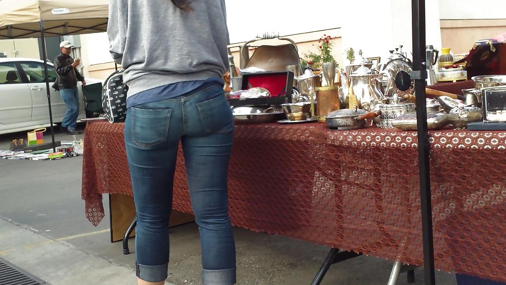 25P Sexy teen chubby butt & ass in blue jeans