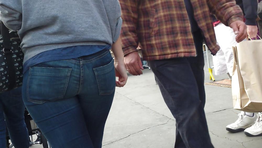 25P Sexy teen chubby butt & ass in blue jeans