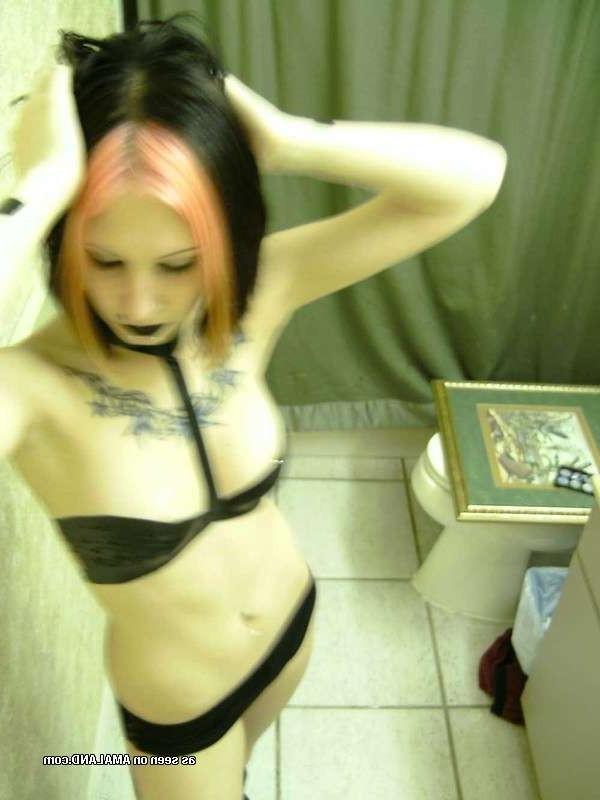 10P Nice photo compilation of hot and naughty groupies