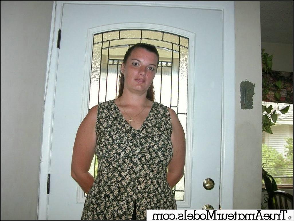 10P Year Old Elementary School Teacher Spreading Hairy Pussy