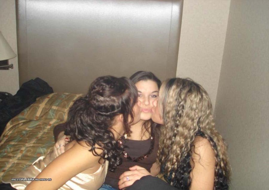 10P photo compilation of naughty amateur lesbians