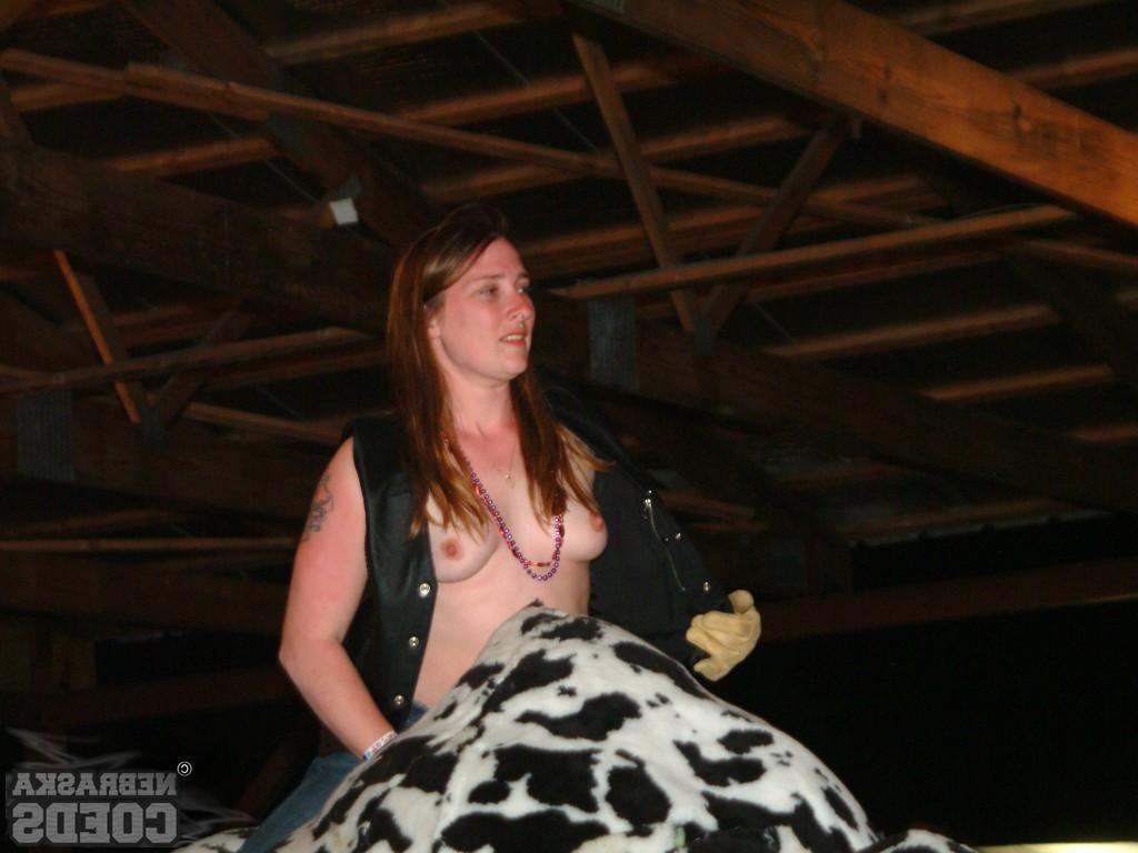 16P Drunk chicks get naked at wild party from Nebraska Coeds