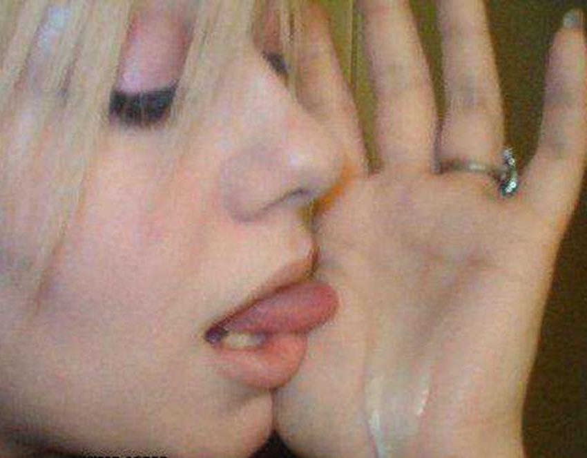 10P Compilation of various pictures of messy cumshots