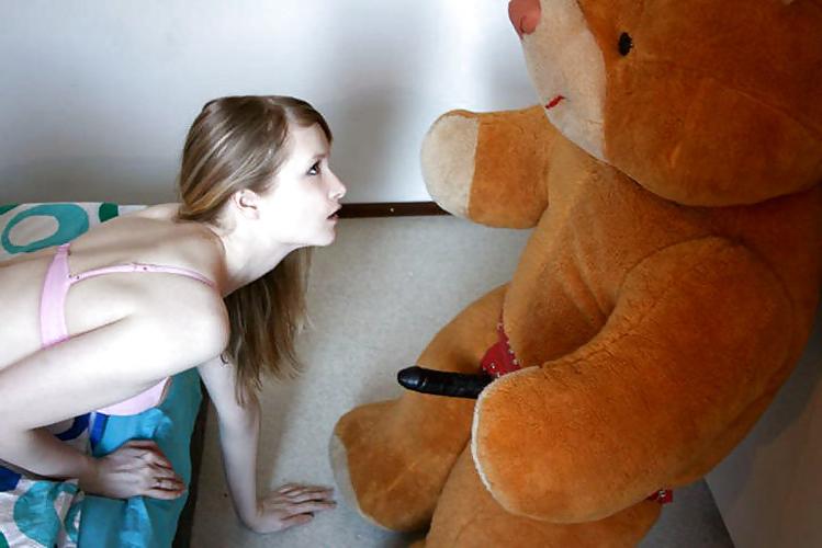23P Girls with teddy bear