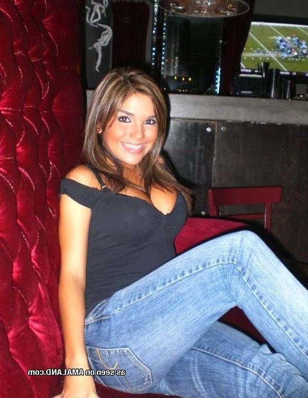 10P photo compilation of an amateur party babe displaying her tits
