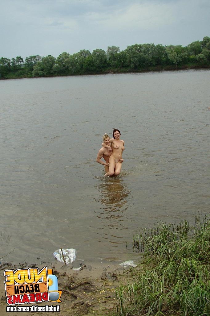 10P Nudist party on the river