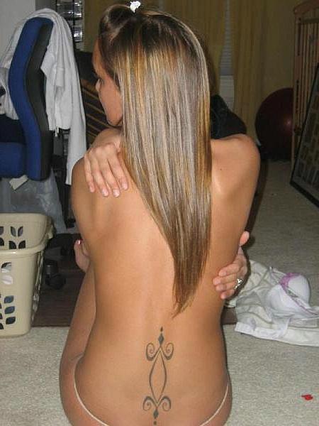 12P Girls taking self nudes online