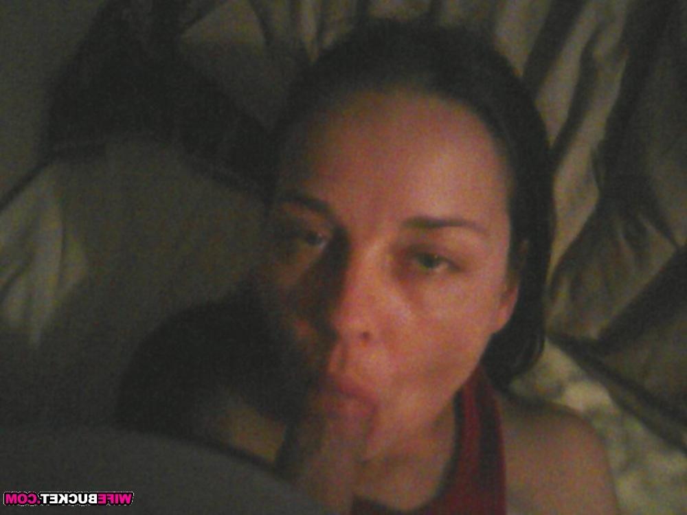18P Hungry amateur wifes sukcing cocks