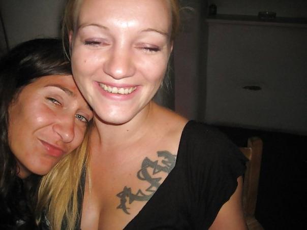 22P Facebook lesbians
