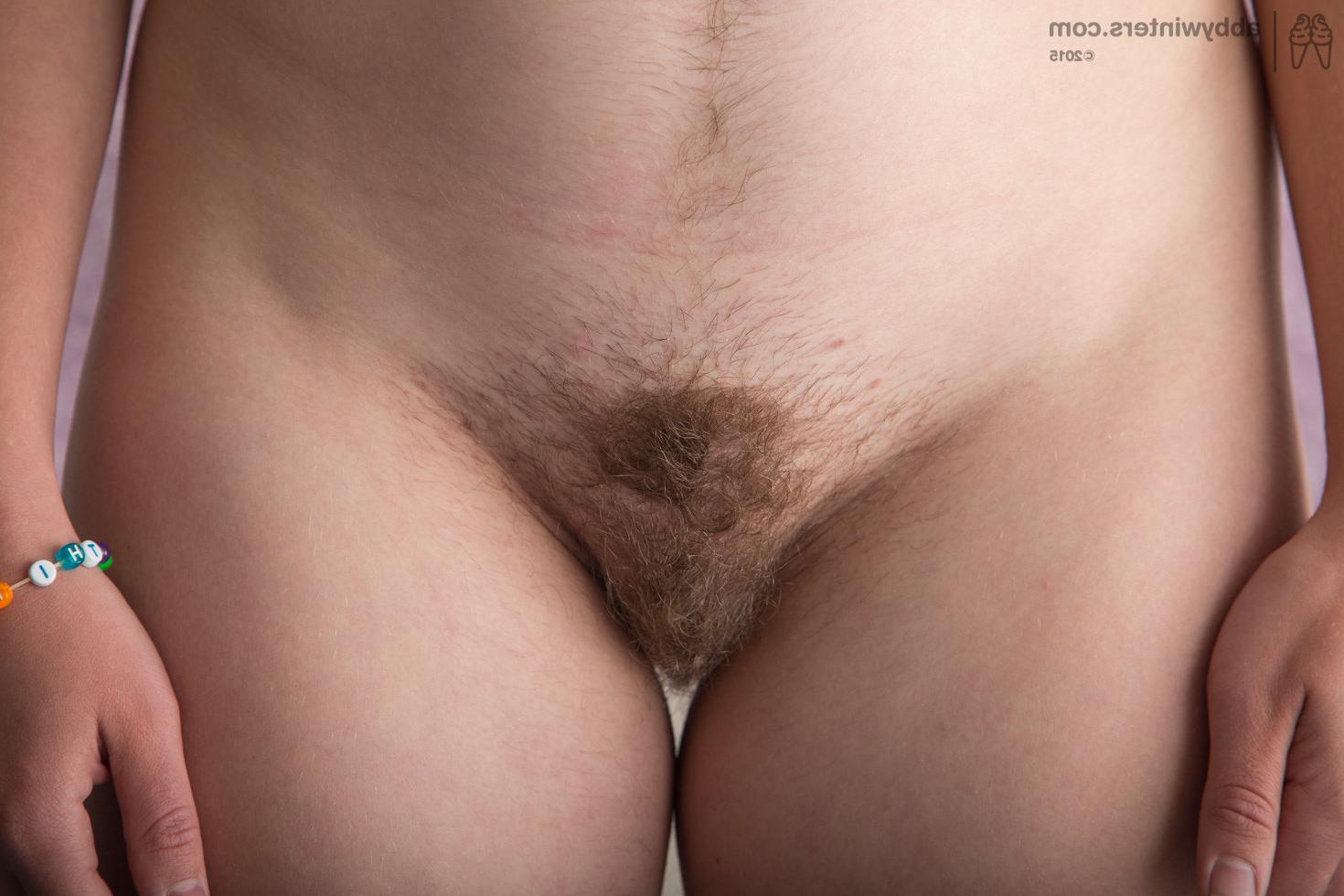 16P amateur hairy pussy girl