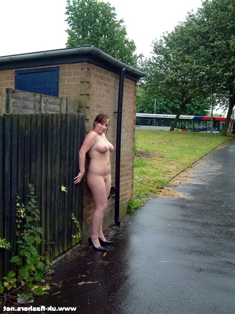 16P Busty amateur flasher Gemma nude in public