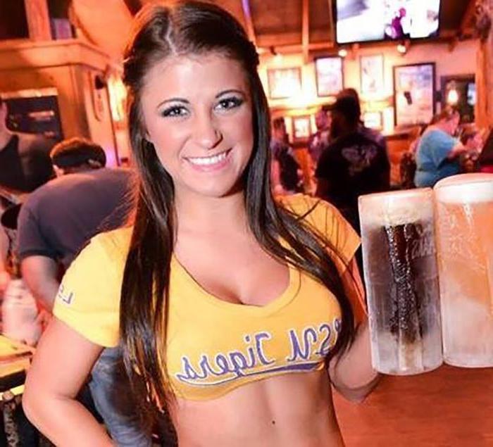14P Hot amateur college girls enjoy showing off when drunk