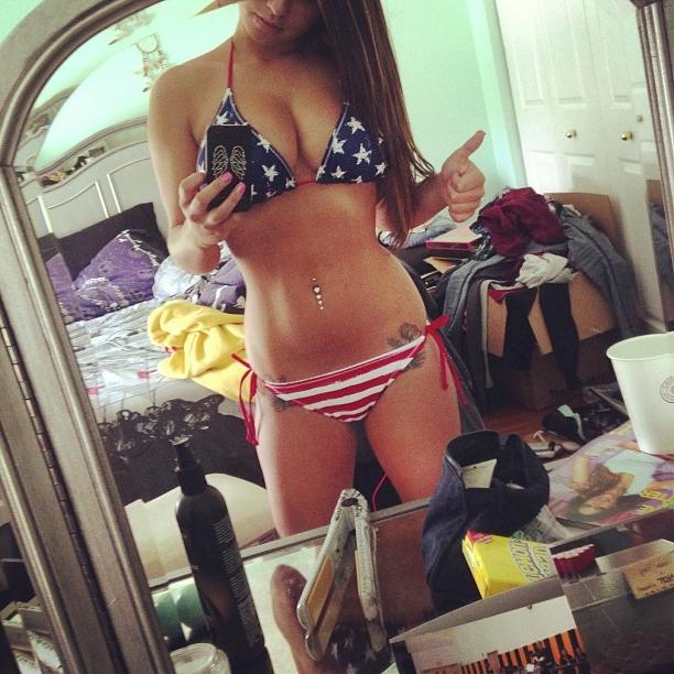 15P Gorgeous patriotic teens showing off in self shot pics