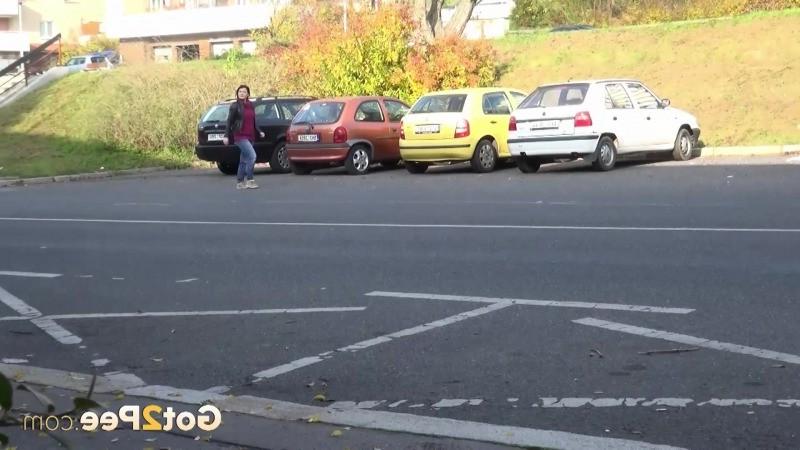 15P Shy girl needs to pee next to a busy road