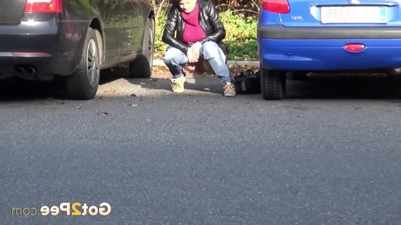 15P Shy girl needs to pee next to a busy road