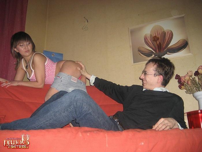 16P Flexible babe satisfies her lover in different positions