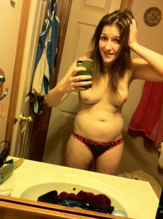 15P Luscious amateur teenagers get wild in self shot pics
