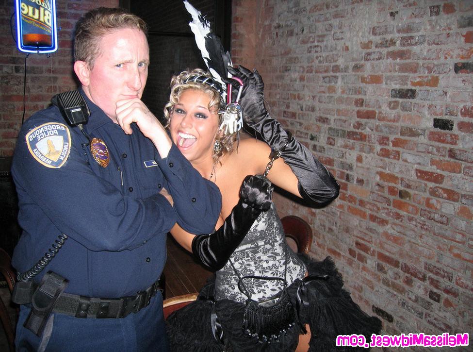 15P Melissa Midwest posing with a fake cop