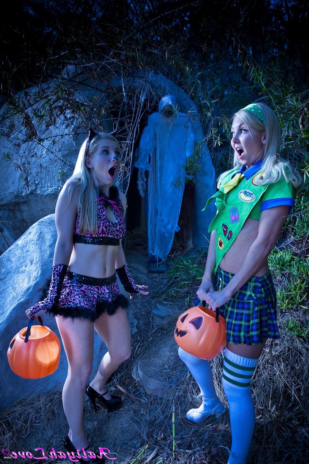 18P Aaliyah Love and Ashley Fires naughty on Halloween