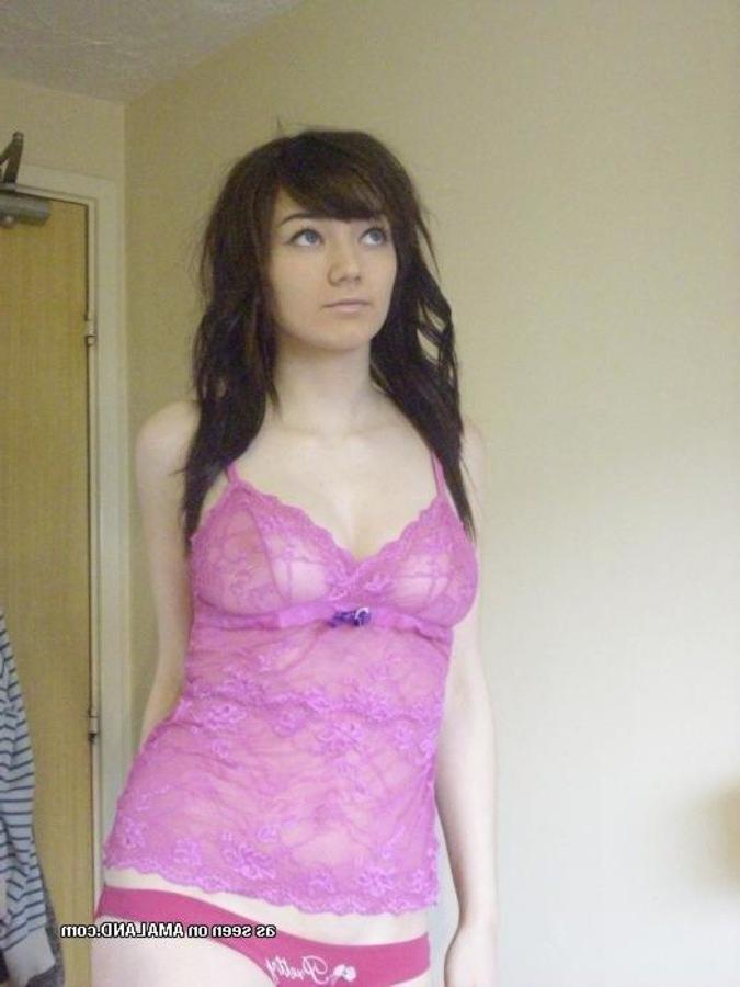 11P Compilation of an amateur hottie babe displaying her tits