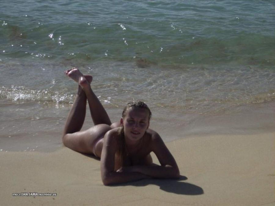 10P Compilation of naughty amateur gfs posing sexy outdoors