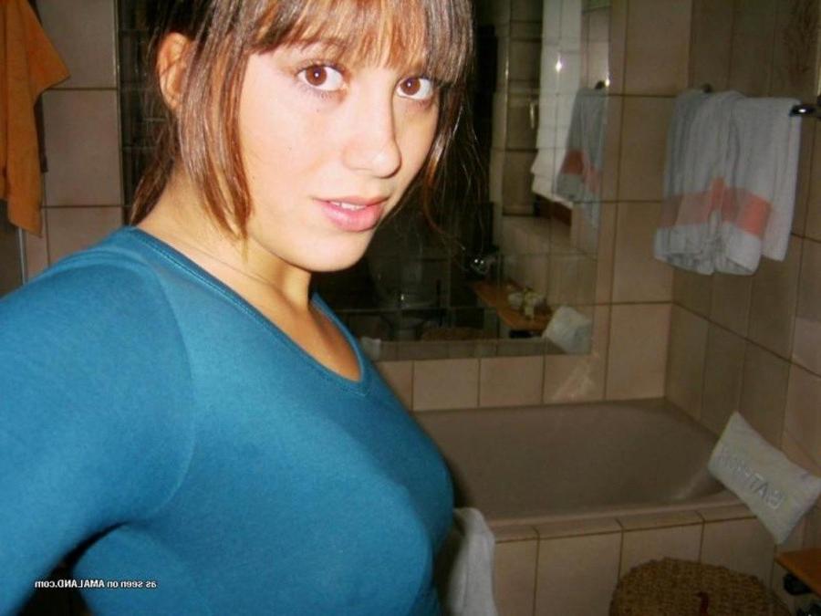11P Cmpilation of a naughty honey posing topless for her lover