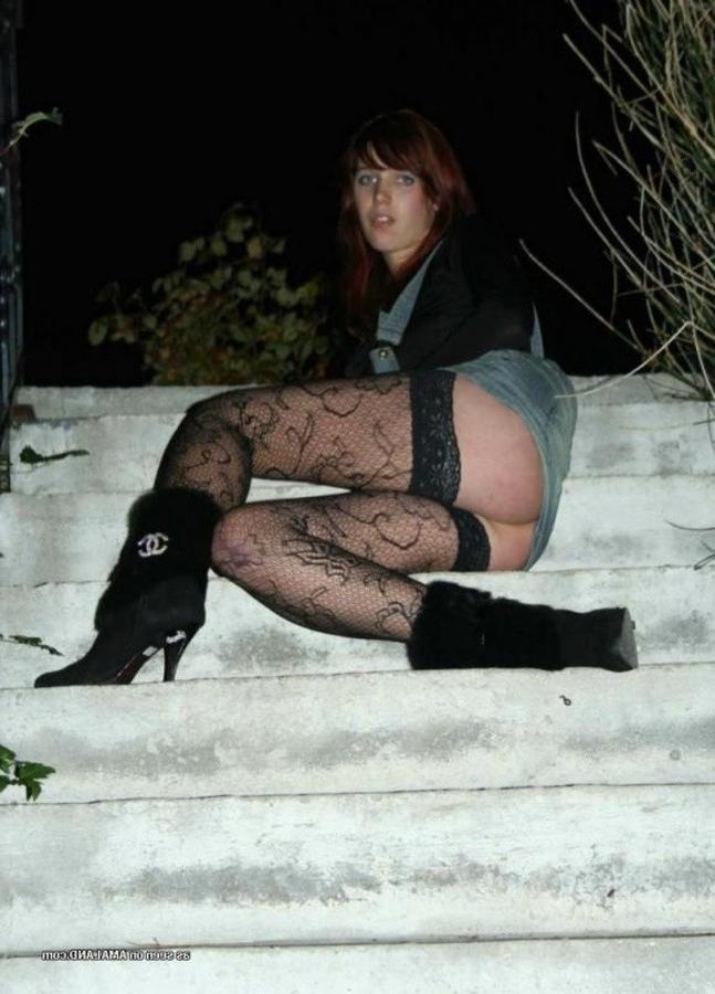 12P Compilation of a hardcore slutty chick posing sleazy