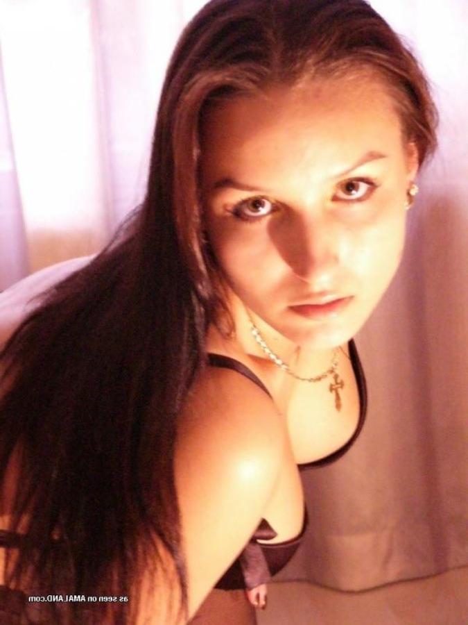 11P Pictures of a naughty sexy chick flashing her nice tits