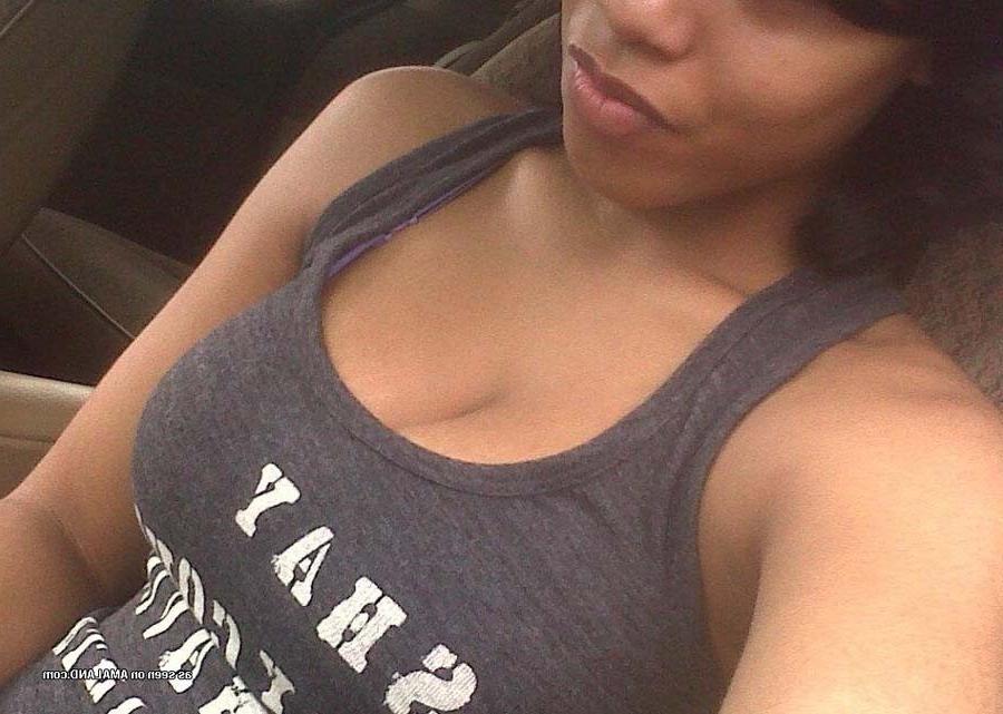 15P Busty amateur ebony girlfriends teasing