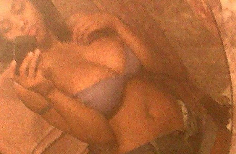 15P Busty amateur ebony girlfriends teasing