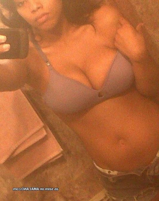 15P Busty amateur ebony girlfriends teasing