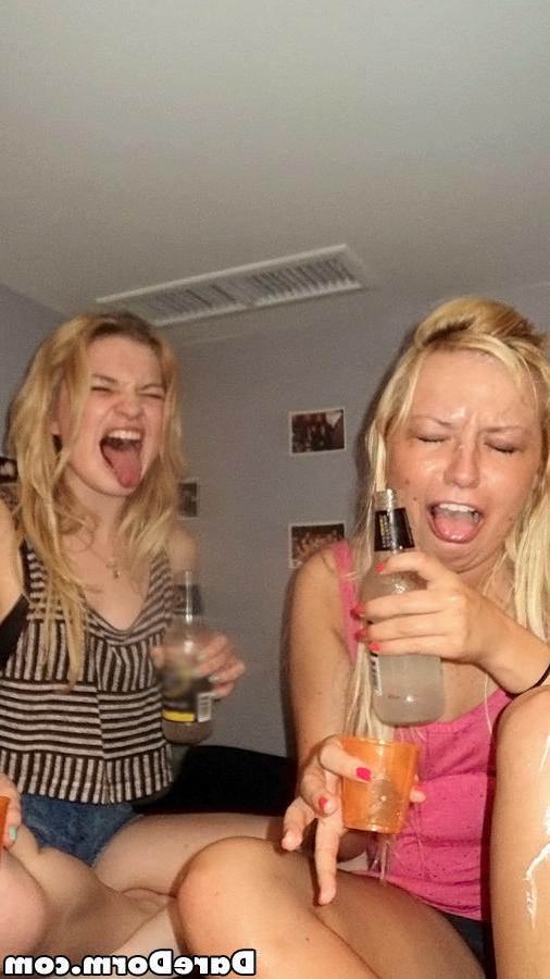 16P College coeds dorm party
