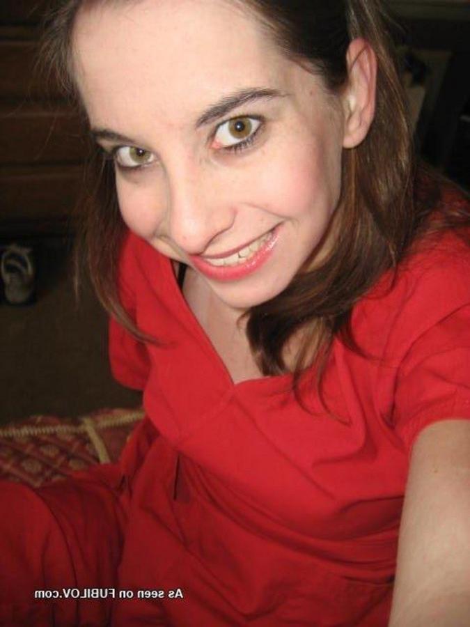 9P Picture compilation of an amateur skinny GF selfshooting