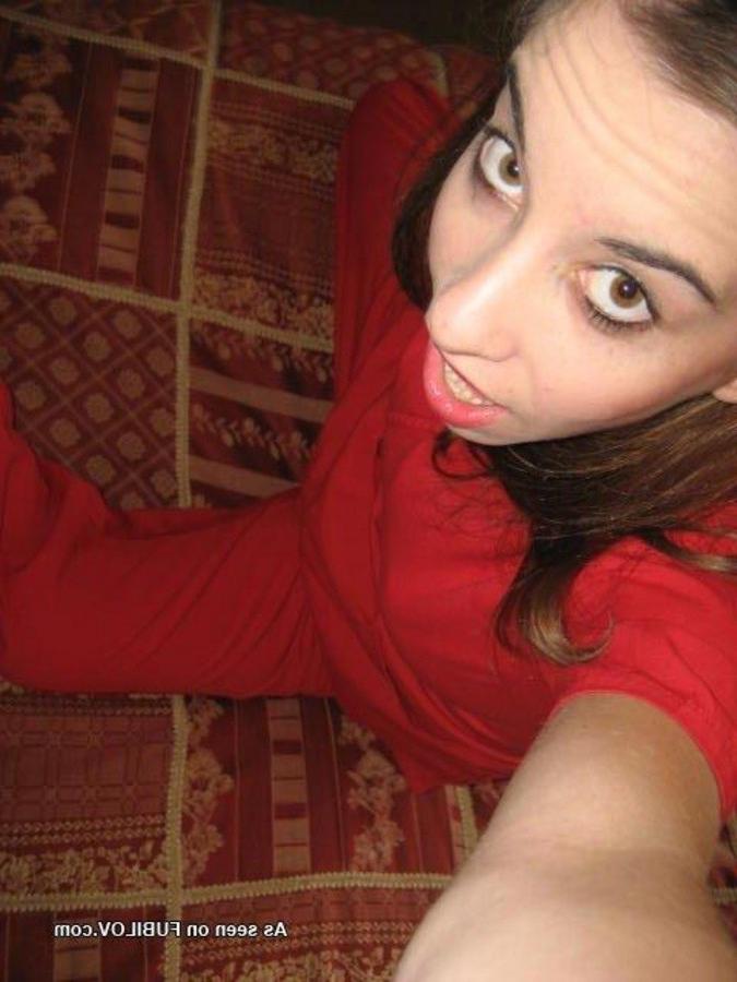 9P Picture compilation of an amateur skinny GF selfshooting