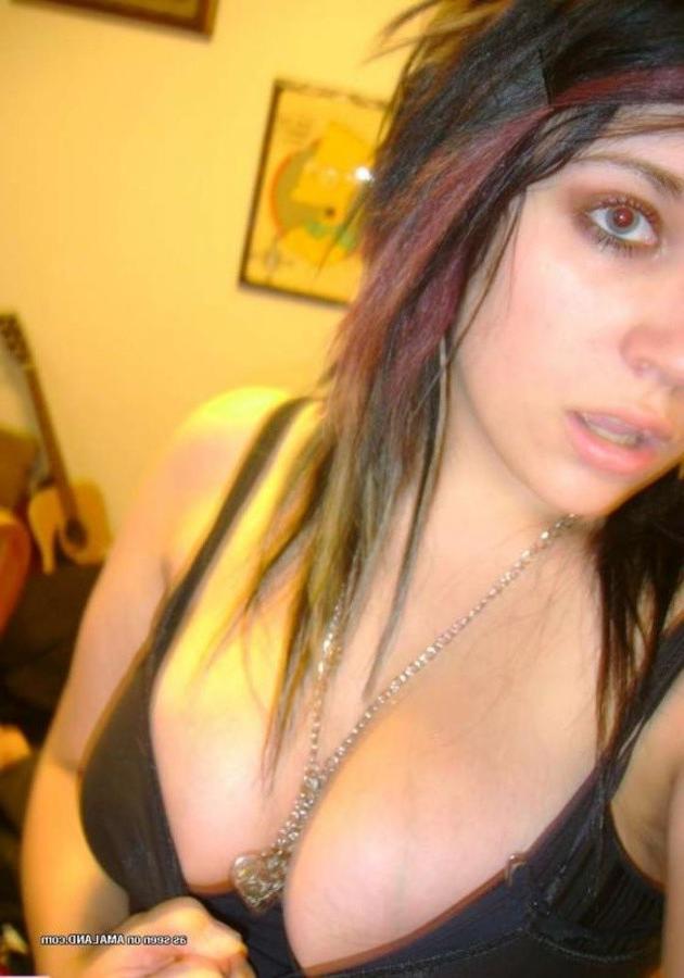 10P Compilation of an emo girlfriend playing with a hard cock